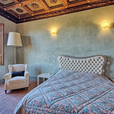 Sleeps 6 *